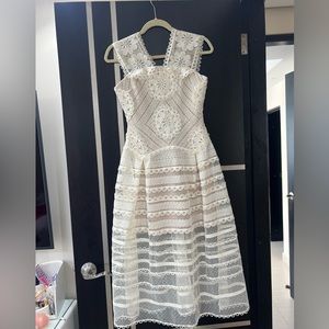 EMBROIDERY TIERED MIDI DRESS IN IVORY WHITE